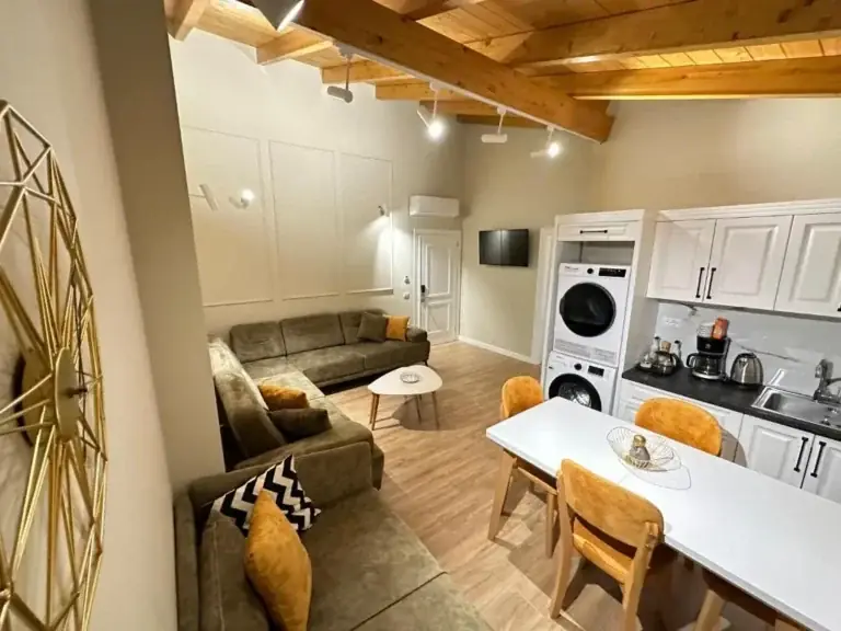 How to Manage Penthouse Suites Reservations: Expert Guide