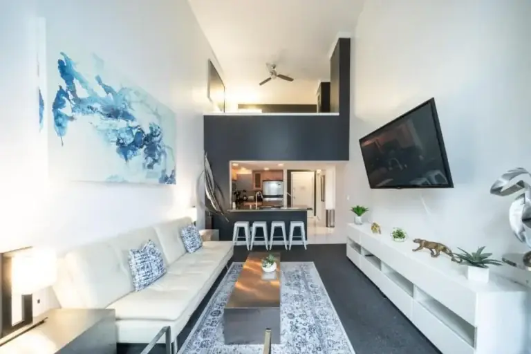 Top Penthouse Suites Packages: Expert Luxury & Logistics Guide